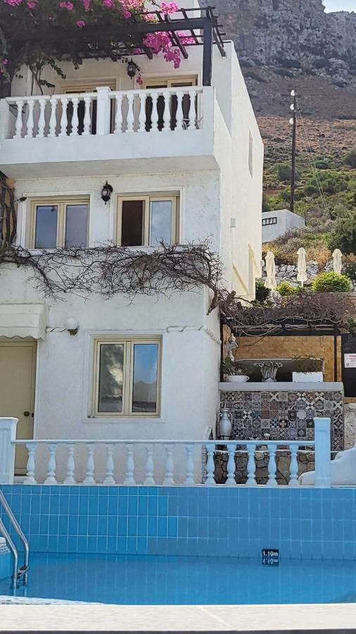Entire Full View 3 Bedrooms 3 Bathrooms 3 Kitchens Villa