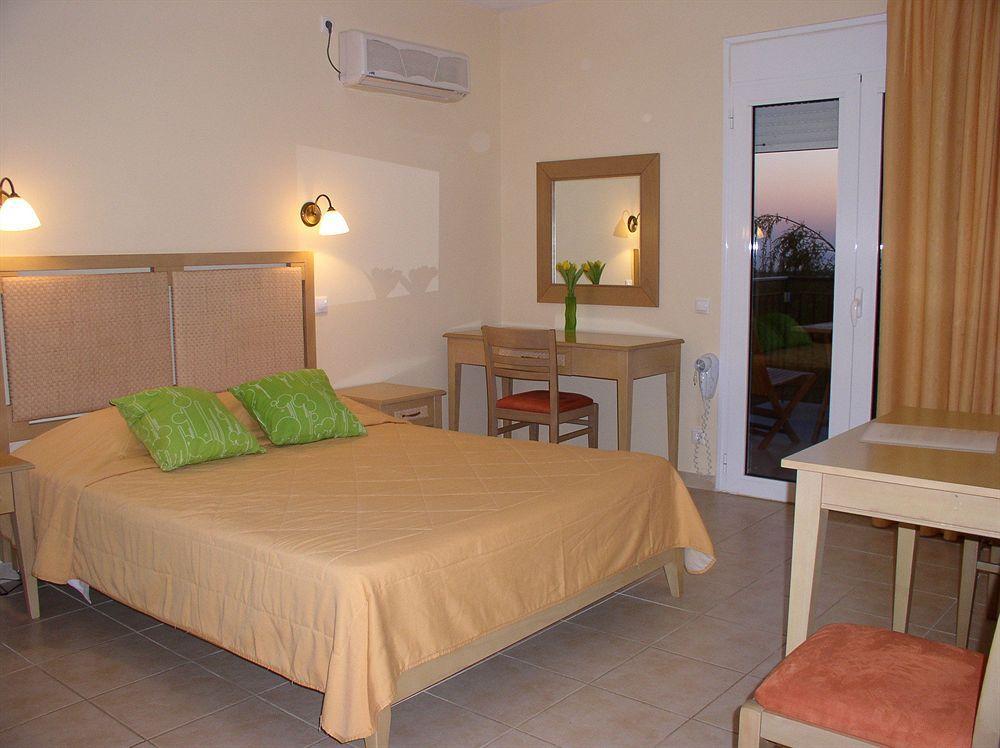 Aparthotel Astra Village And Livathos (Kefalonia)