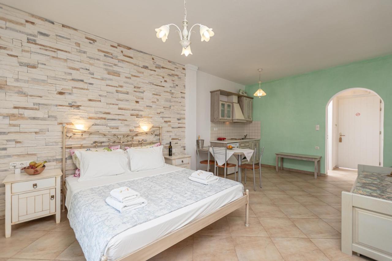 Annita's Village Aparthotel 3*