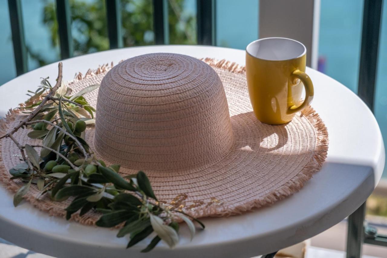 Apartment Apostolos 6 *