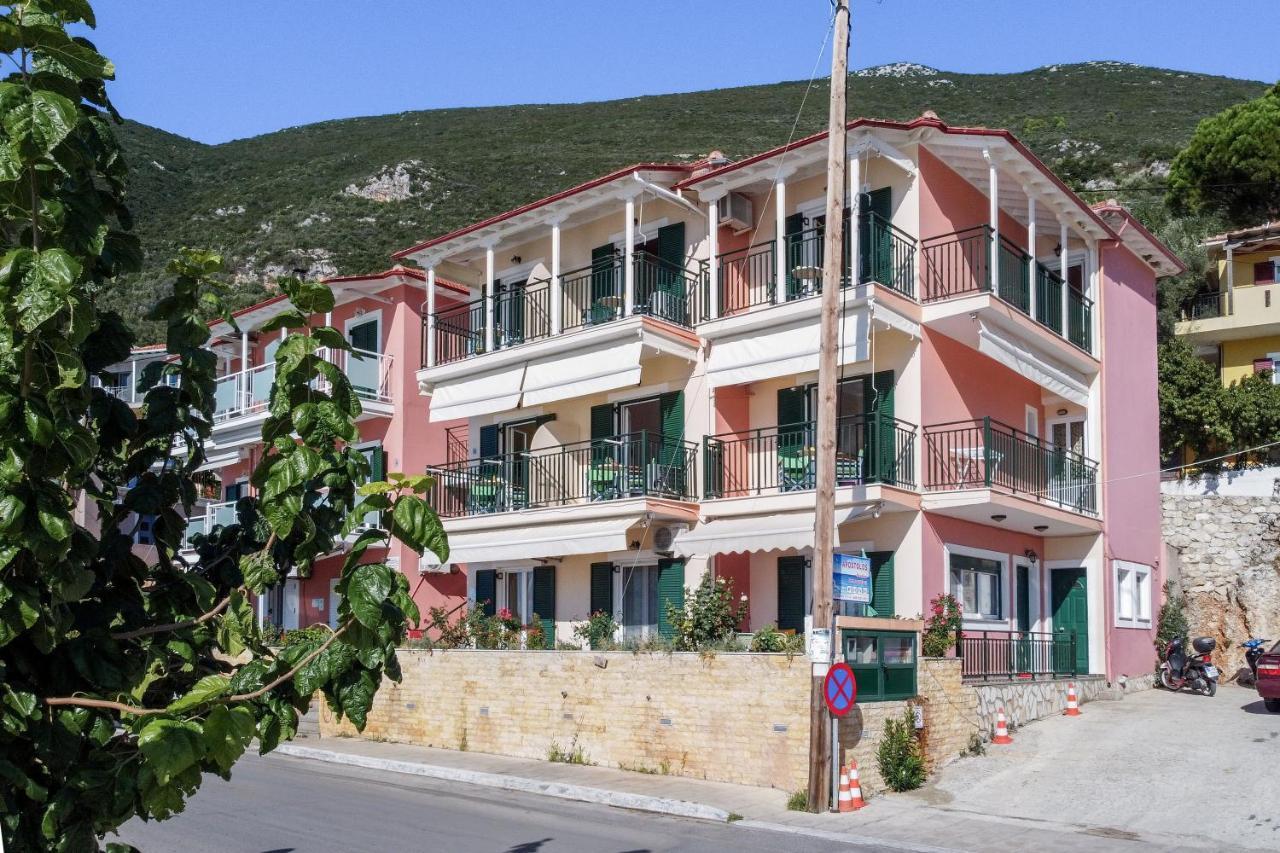 Apartment Apostolos 6 *