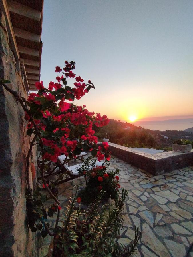 Chora Traditional Genadio *