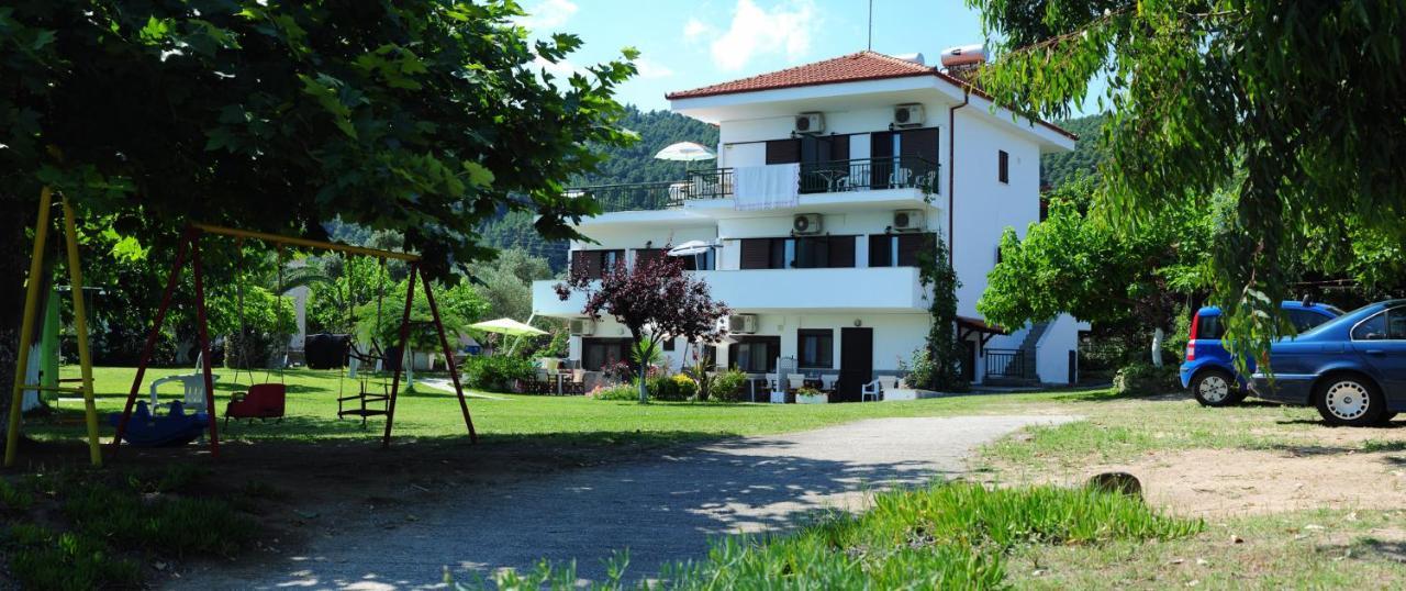 Emi House Aparthotel Vourvourou