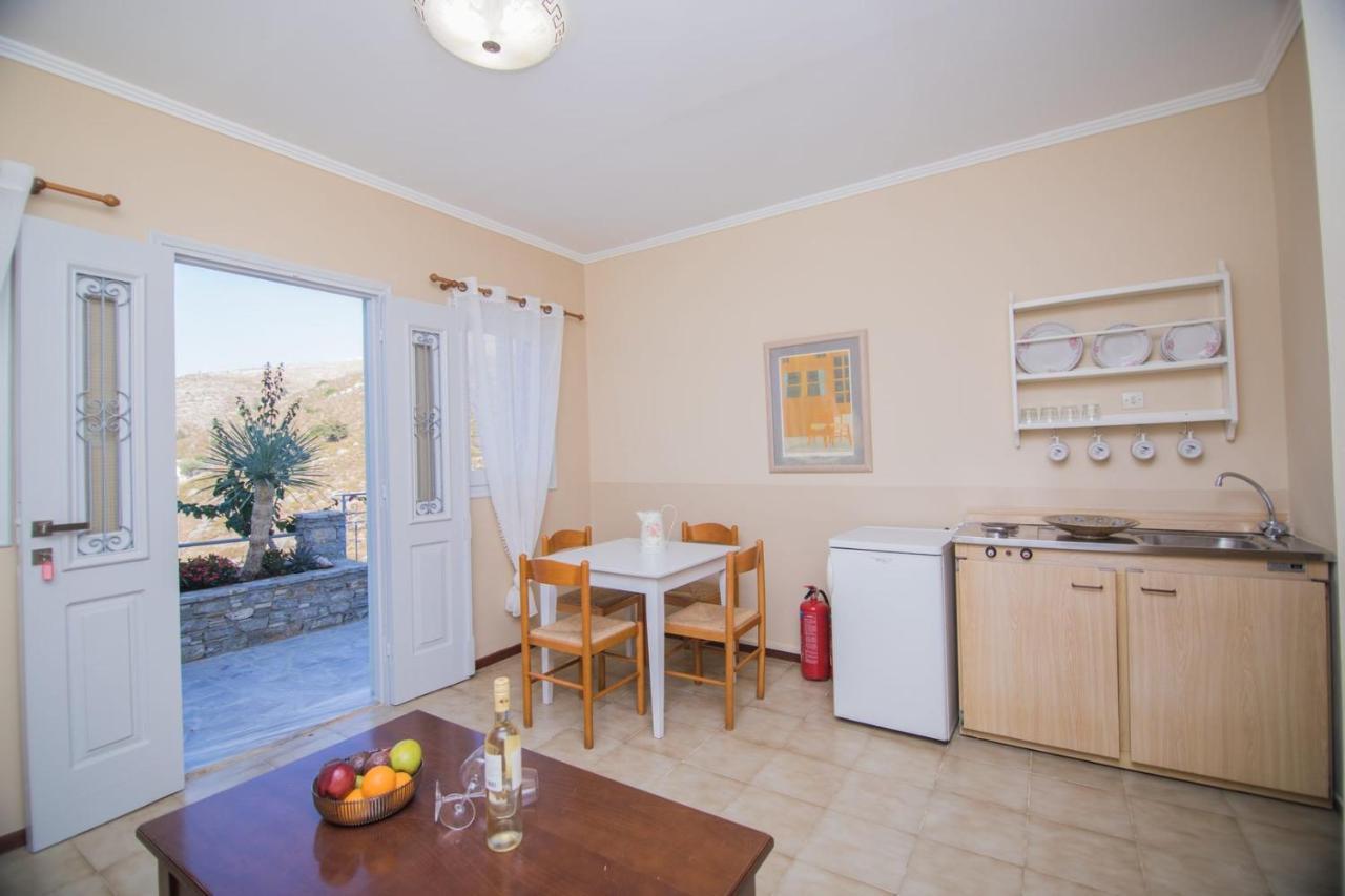Niriides Hotel Apartments 3*