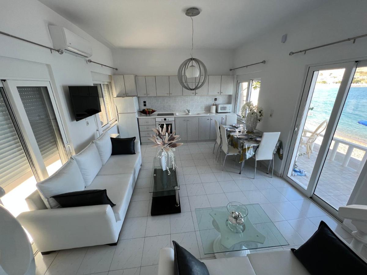 Villa Blanca Haraki