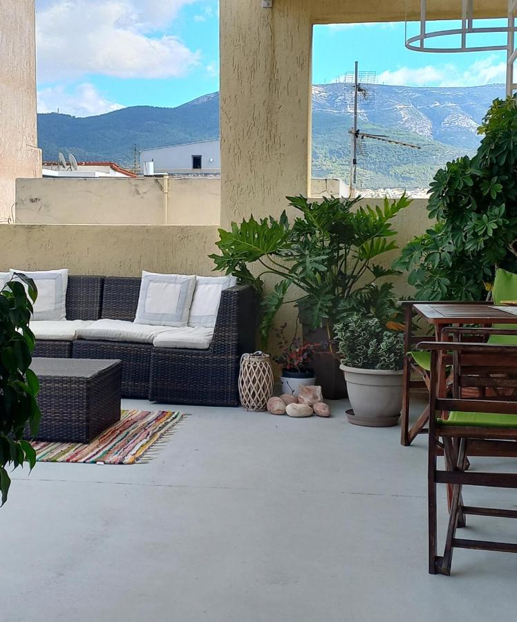 Guest house Inspiration Guestroom With Amazing Roof Garden Athens
