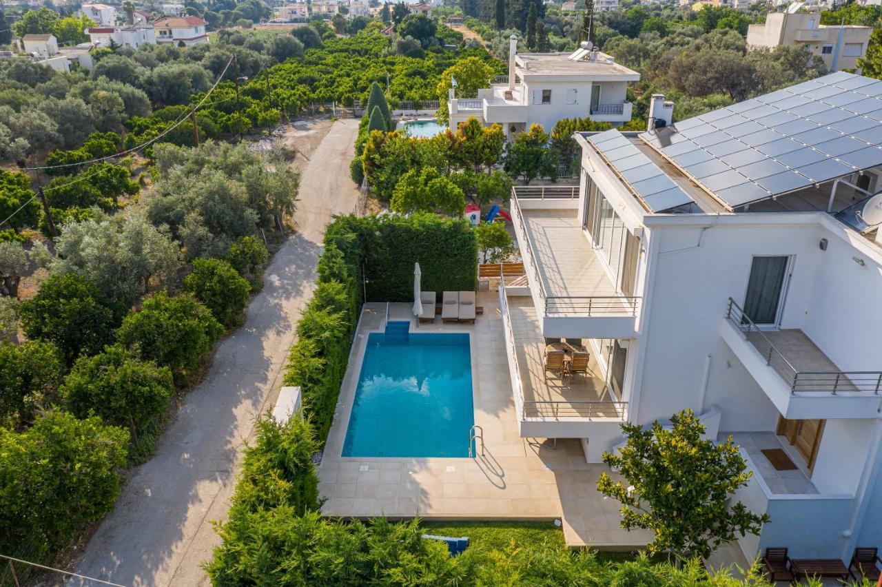 Luxury With Private Heated Pool Villa *