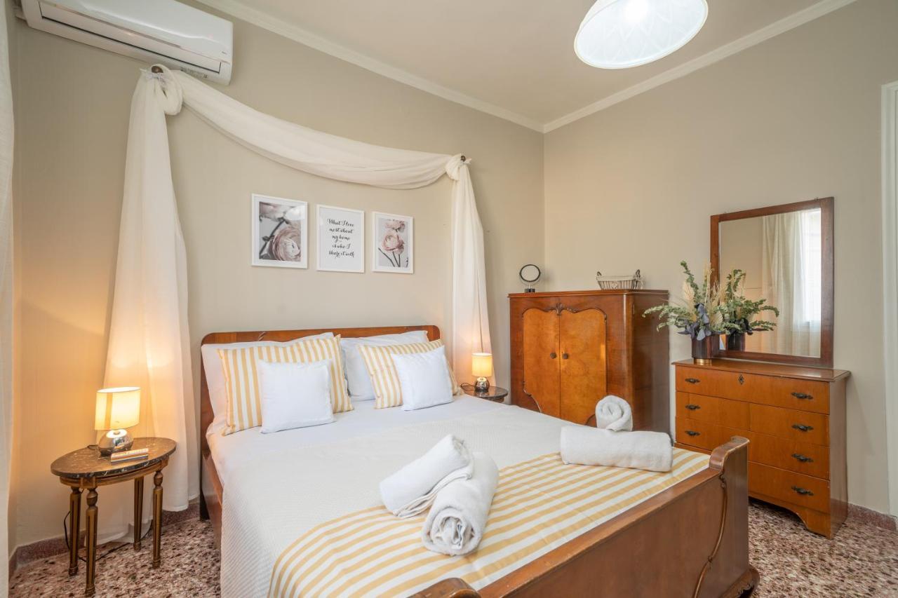 Neat Flat In Seaside Town Argostoli (Kefalonia)