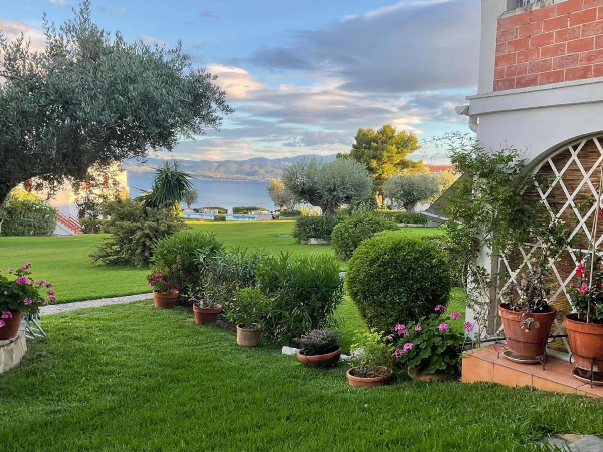 Architect Designed House With Pool And Private Villa Eretria (Evia)