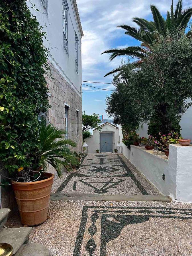 Economou Mansion Aparthotel 4*
