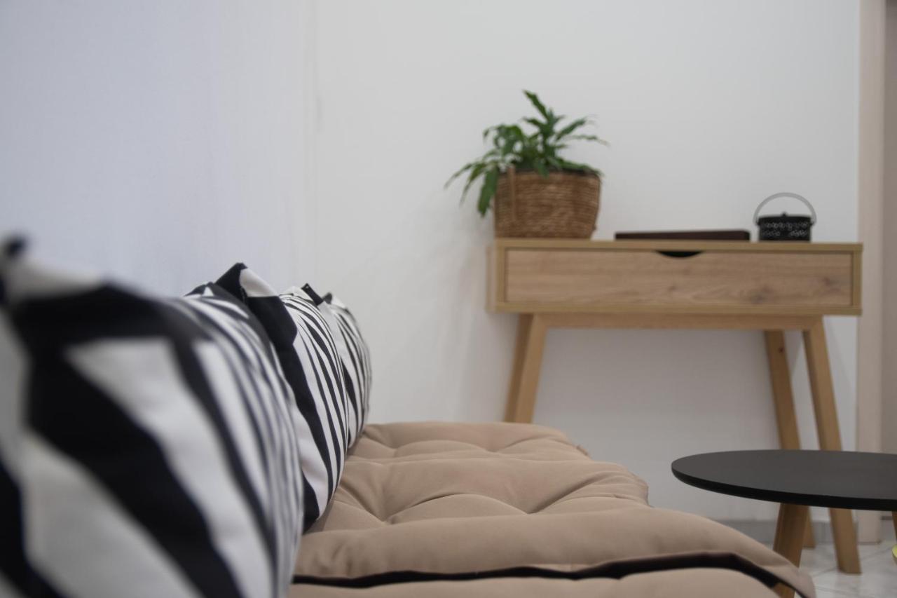 Apartment Minimal Culture Boutique