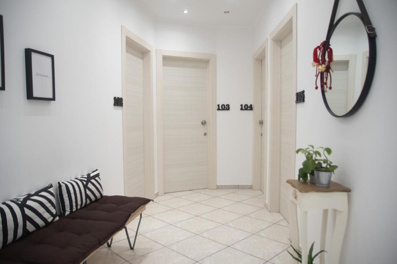 Minimal Culture Boutique Apartment Kavala