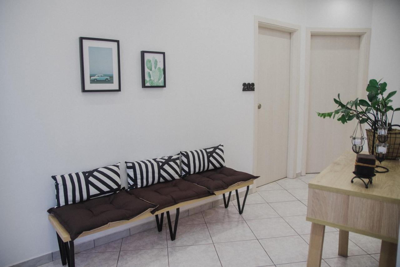 Apartment Minimal Culture Boutique *
