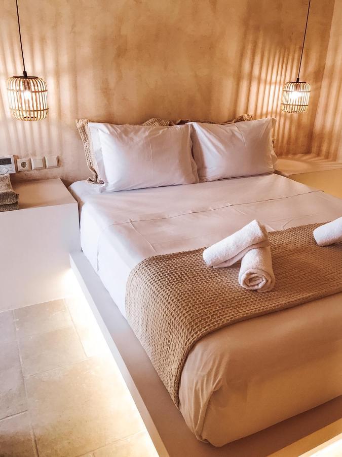 Mani Luxury And In With Private Pools Hotel *