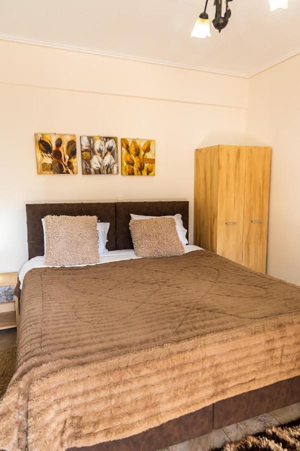 Hotel Enastron *