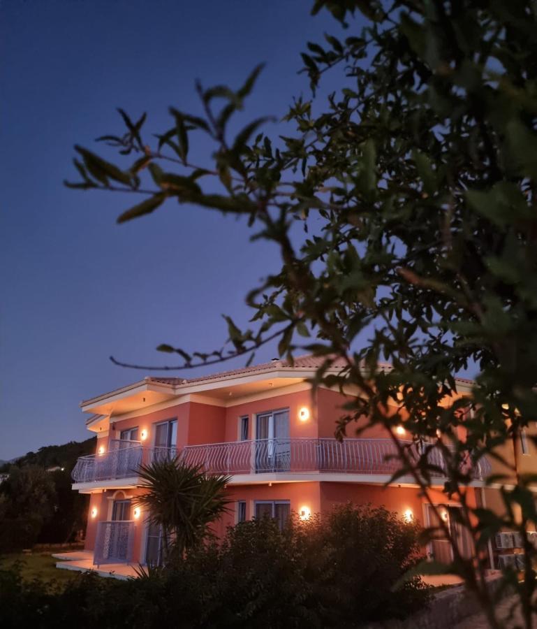 Julietta Aparthotel