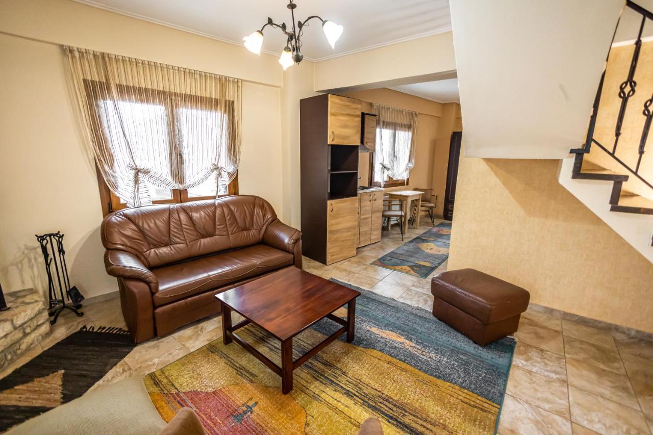Hotel Enastron *