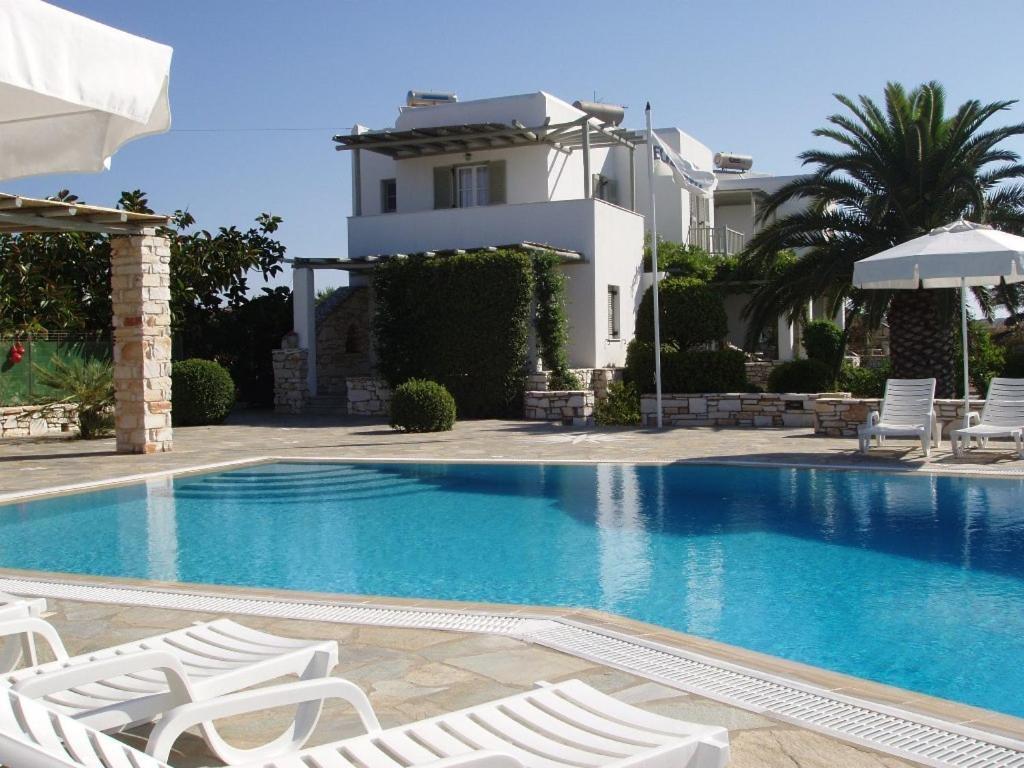 Elizabeth Aparthotel Chrisi Akti (Paros)