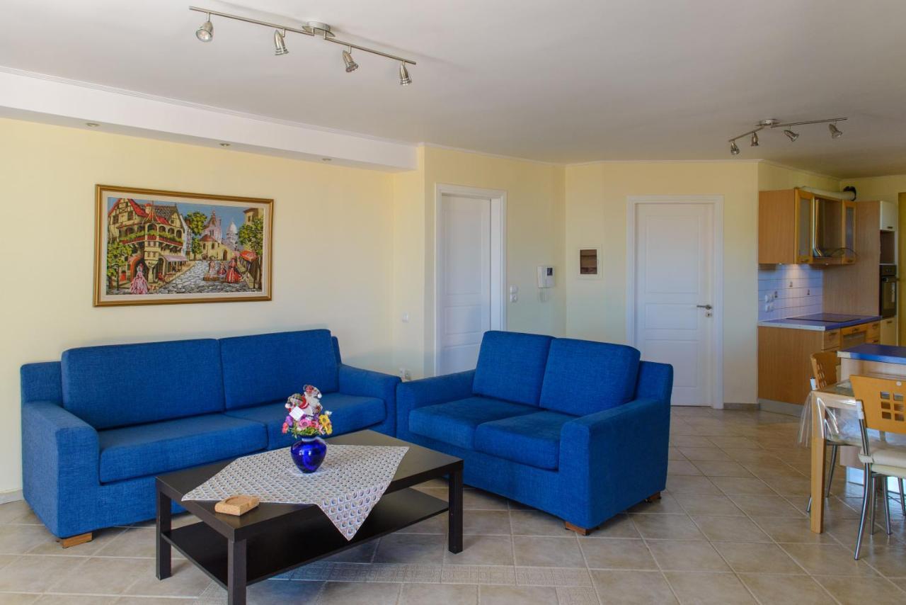 Artemis Riviera Villa *