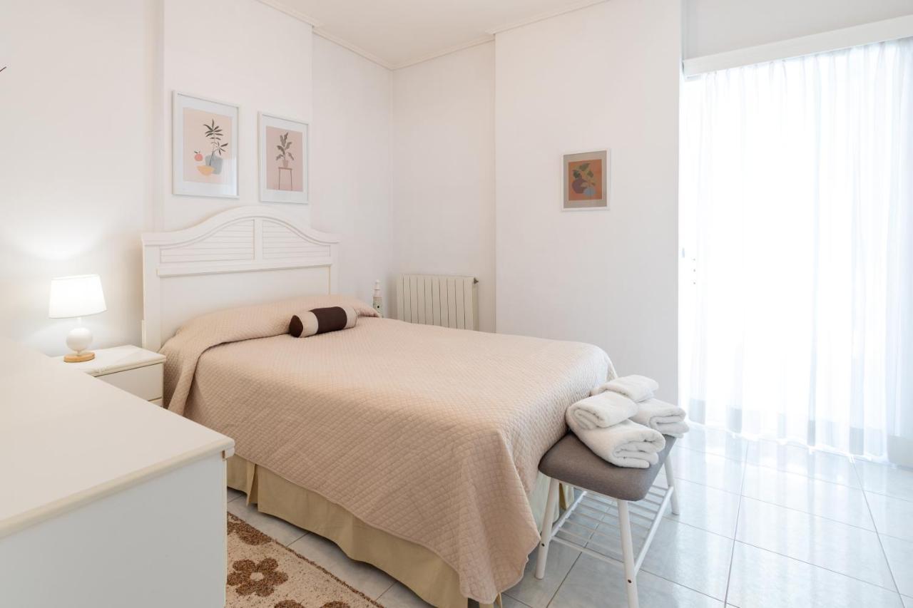 Seaside Penthouse In Apartment Kalamata