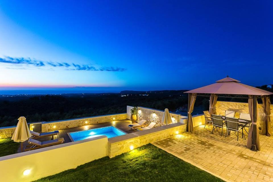 Roupes Iv, Family Villa, Fantastic Views, Private Pool Roupai