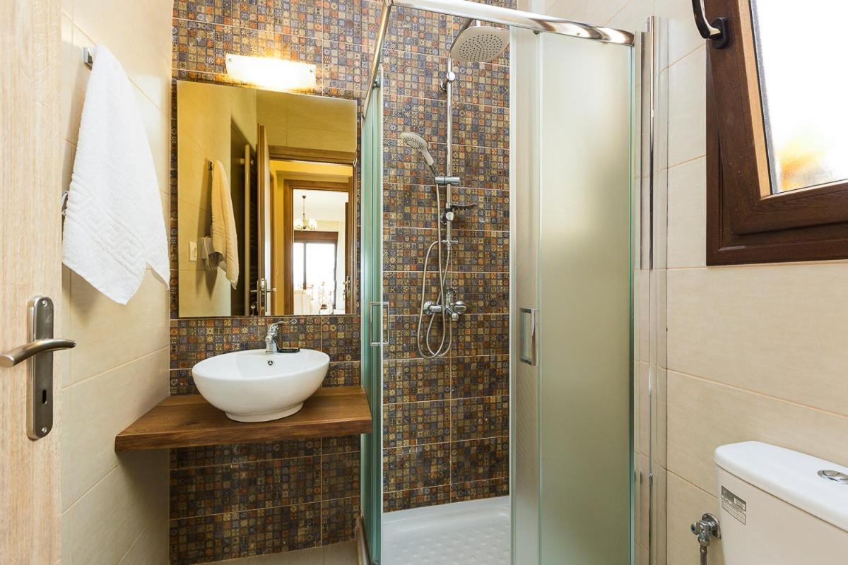 Roupes Iv, Family Villa, Fantastic Views, Private Pool