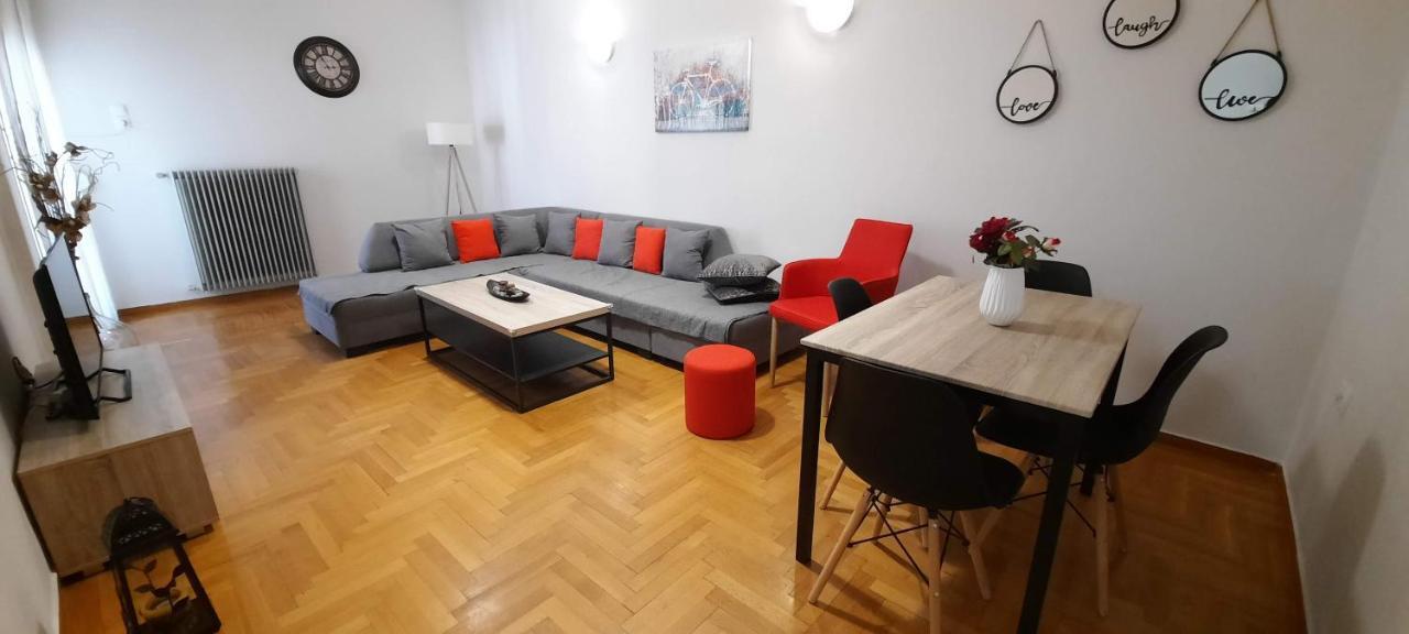 Cosy In The Heart Of The *