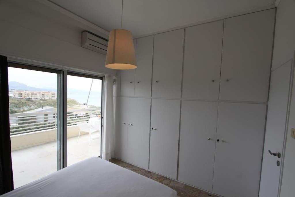 Irida 2br With Amazing Sea View. Apartment