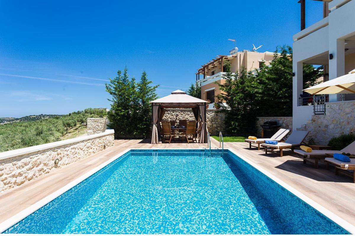 Roupes Ii, Family Villa, Fantastic Views, Private Pool Villa