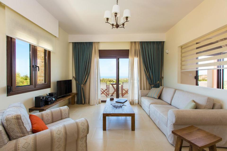 Roupes Ii, Family Villa, Fantastic Views, Private Pool Villa