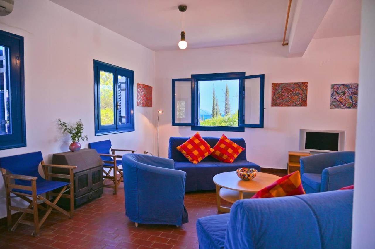 Daisy Villa *