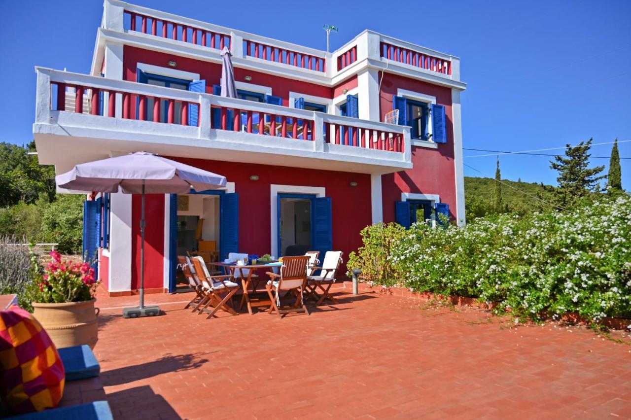 Daisy Villa *