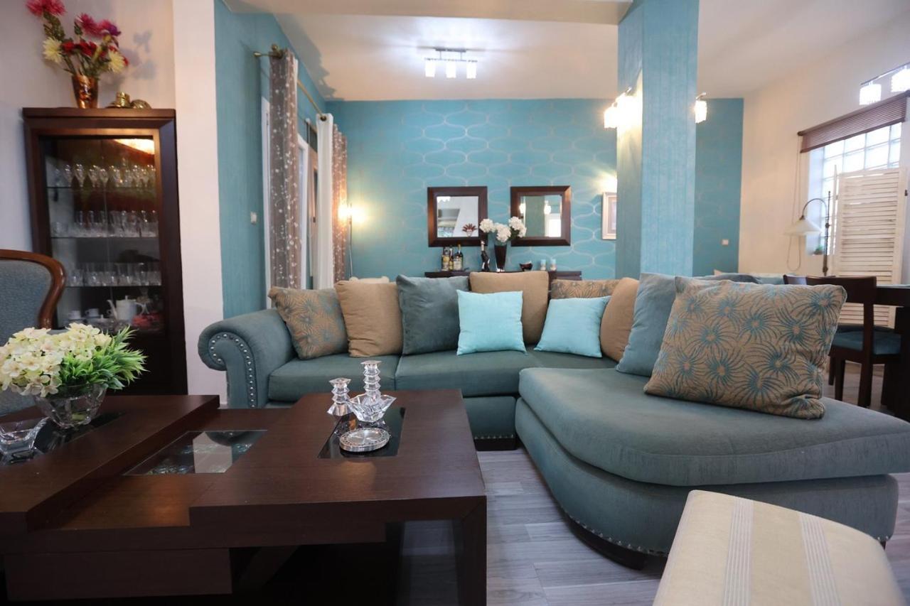 With Stunning View - Syros Holiday home