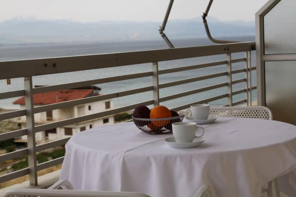 Irida 2br With Amazing Sea View.
