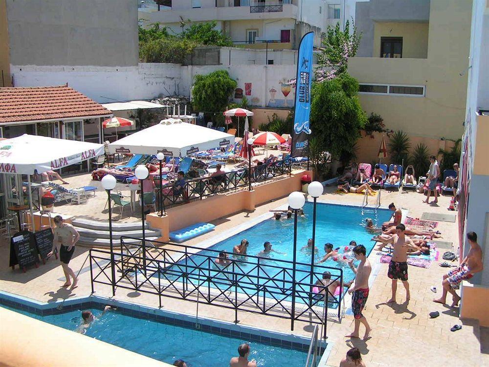Happy Days Aparthotel