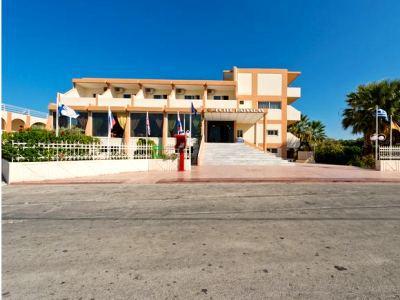 Bayside Katsaras Aparthotel 4*