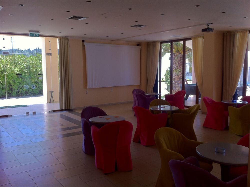 Stemma Aparthotel 3*