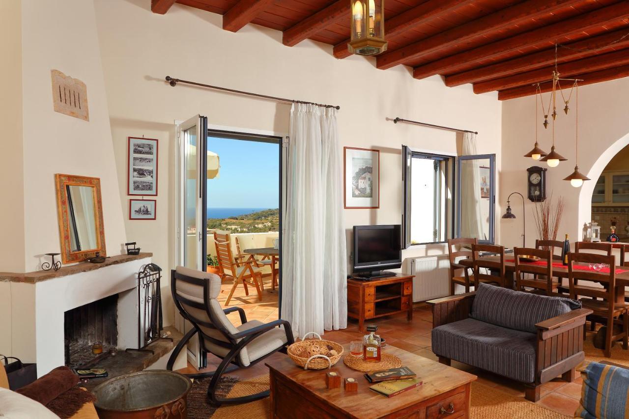 Villa Spilies - Kythoikies Houses Kalamos (Kythira)