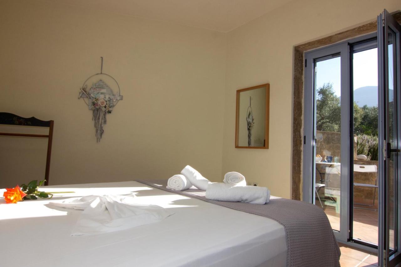 Orfea's Place Riglia