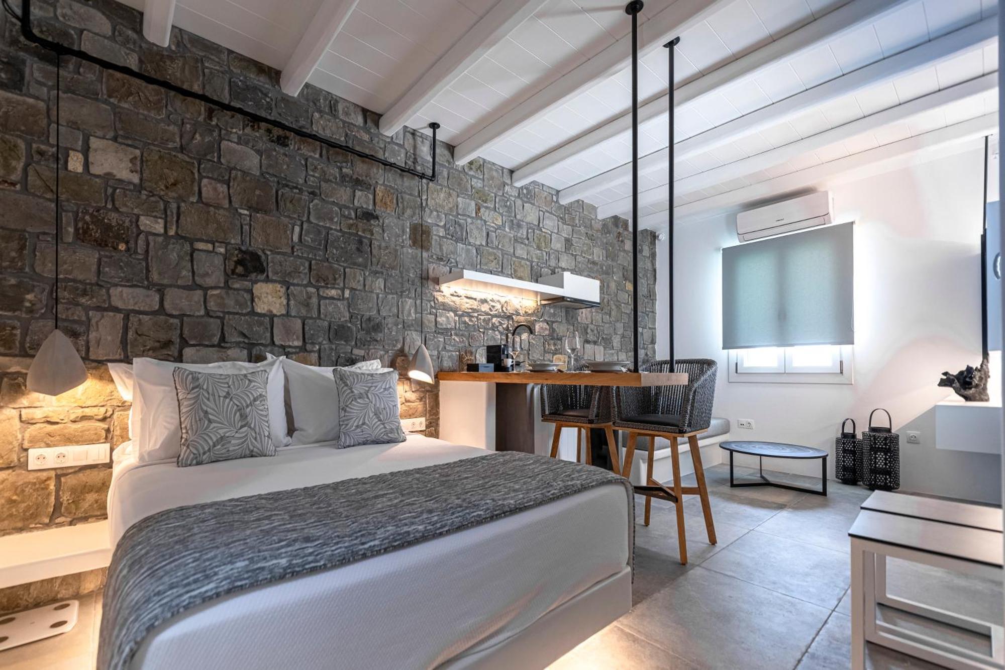 Aparthotel Manesis *