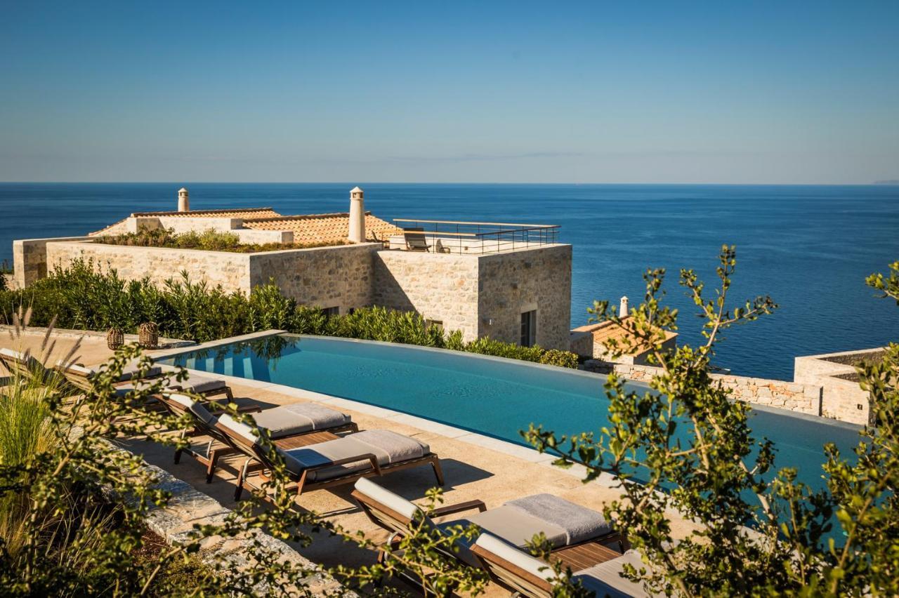 Aria Estate & Hotel