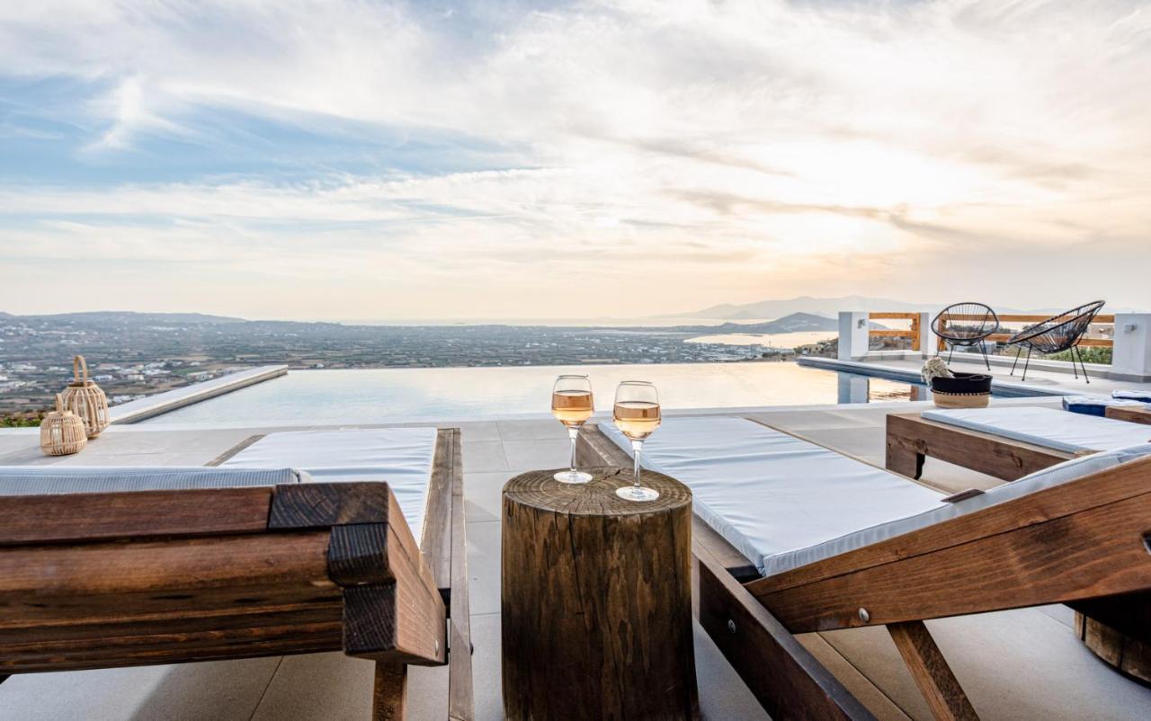 Naxos Skyline Deluxe Villa *