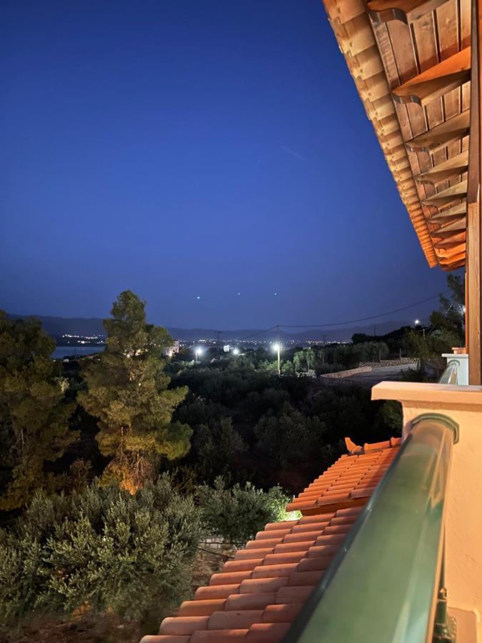 Hotel Niriides *