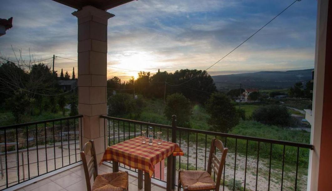 Aparthotel Anemomylos *