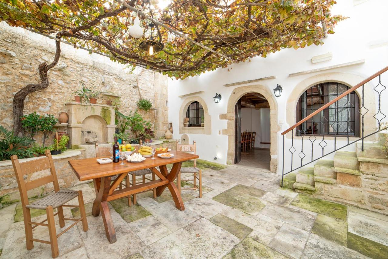 Grapevine Villa