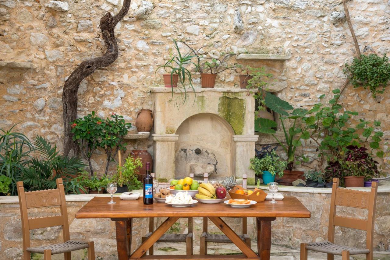 Grapevine Villa *