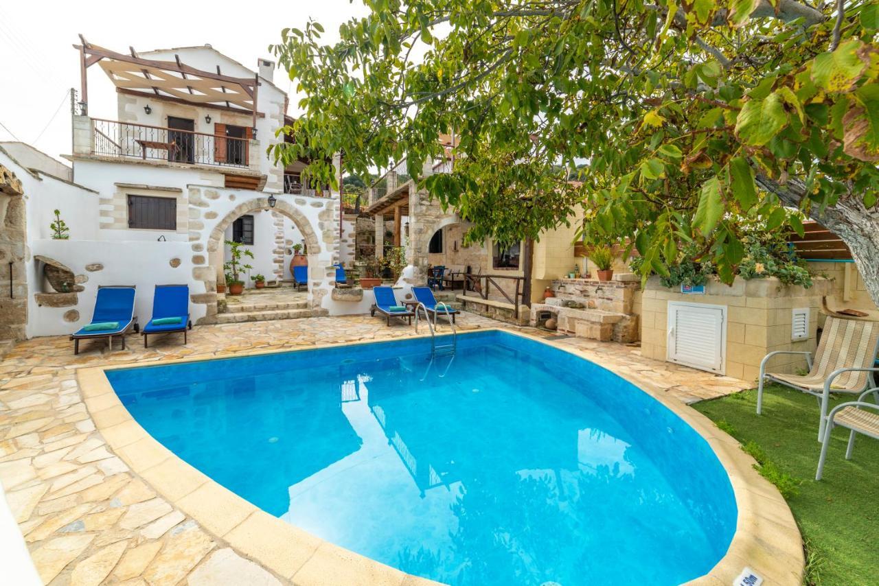 Grapevine Villa