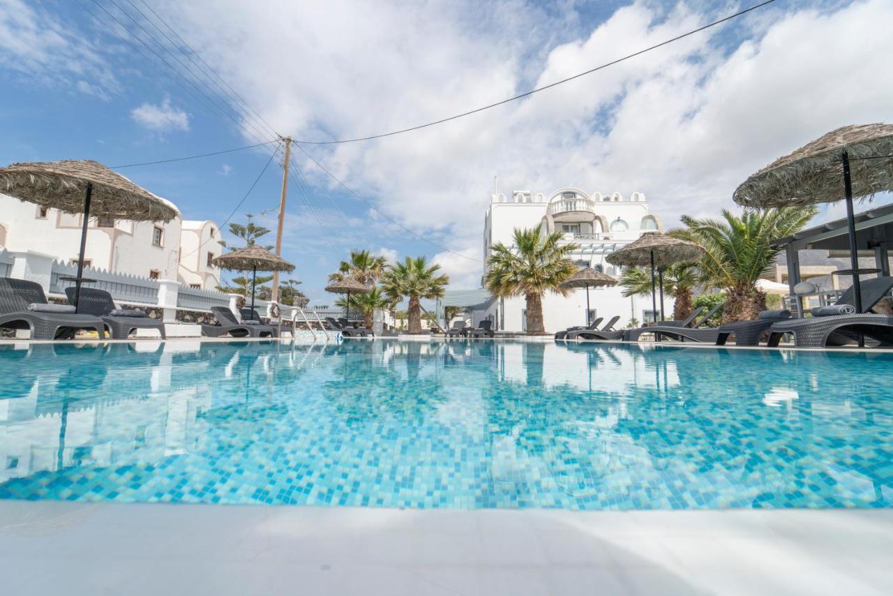 Blackcoast Santorini Hotel *