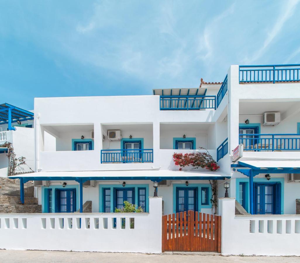 Sunsetview1 Aparthotel Batsi (Andros)