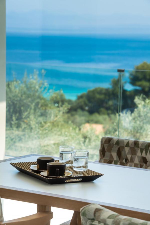Ouranos - Luxurius Modern Pool, Close To The